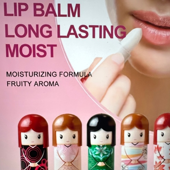 FREE 1 with 25.00 purchase  Lip Balm glossy long lasting natural lip balm. 🆕 - Picture 4 of 8